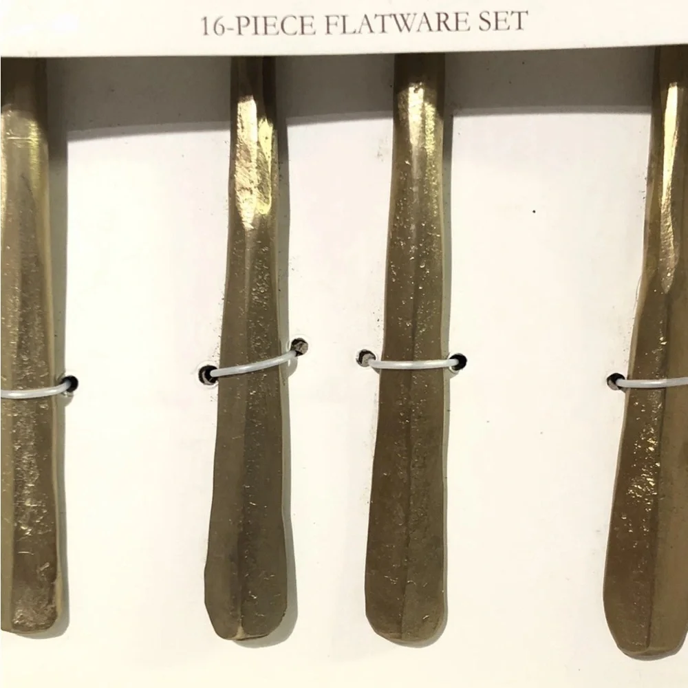 Artistic Accents Gold 16-Piece Flatware Set